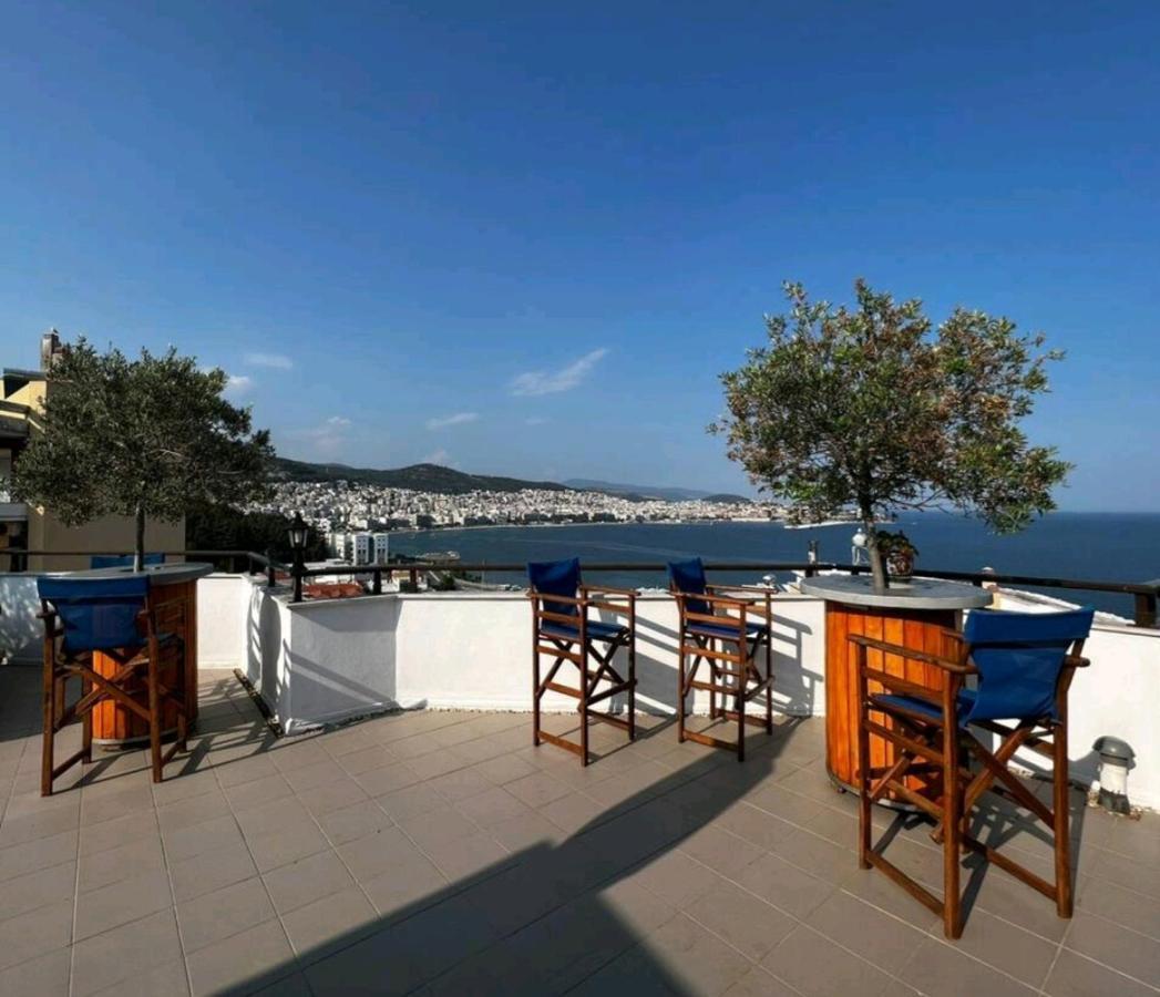 Kouros Kalamitsa Apartment Kavala Exterior photo